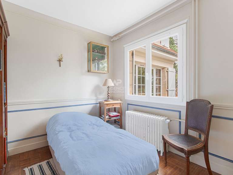 Maison Mareil-Marly - 6 chambres - 166m²