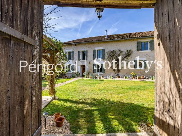 Maison Mareuil en Périgord - 4 chambres - 360m²