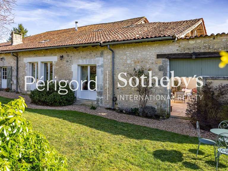 Maison Mareuil en Périgord - 4 chambres - 360m²
