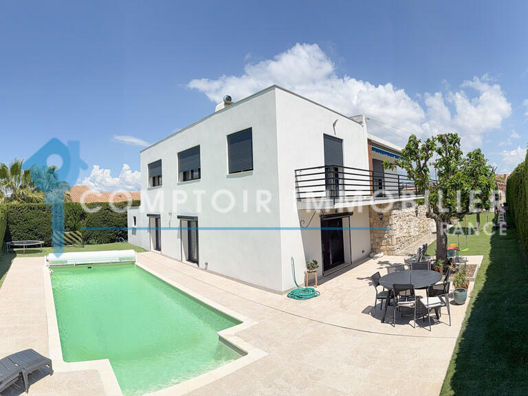 Maison Marignane - 5 chambres - 243m²