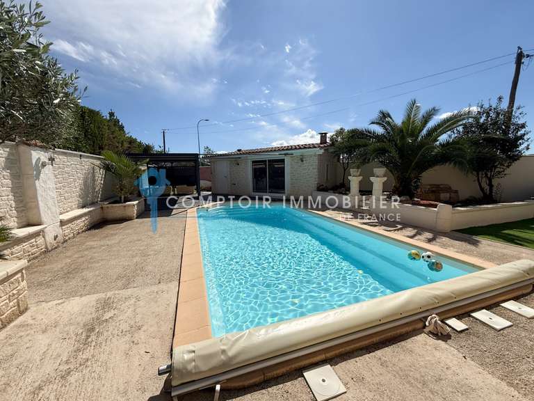 Maison Marignane - 4 chambres - 165m²