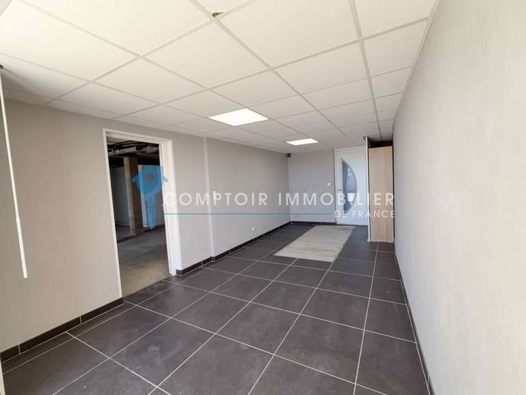 Maison Marignane - 4 chambres - 165m²