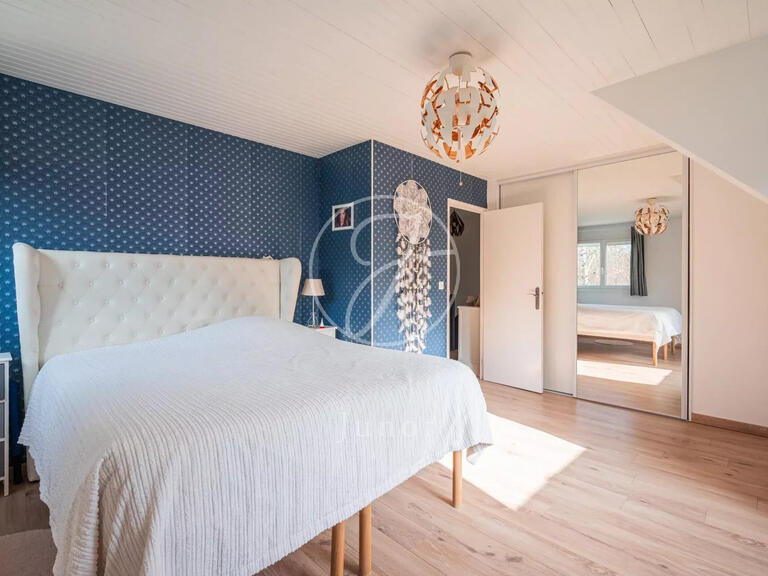 Maison Marly-le-Roi - 4 chambres - 231m²