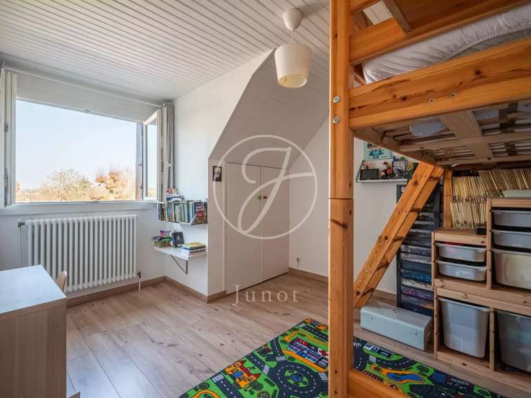 Maison Marly-le-Roi - 4 chambres - 223m²