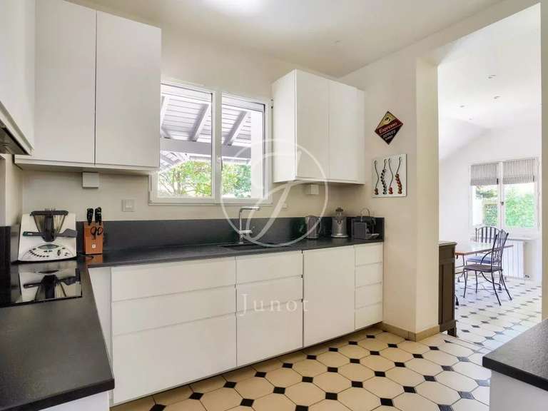 Maison Marly-le-Roi - 4 chambres - 227m²