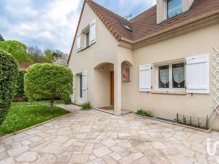 MarlyleRoi Maison, villa et propriété à vendre BellesPierres