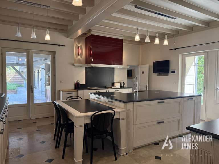 Maison Marmande - 5 chambres - 589m²