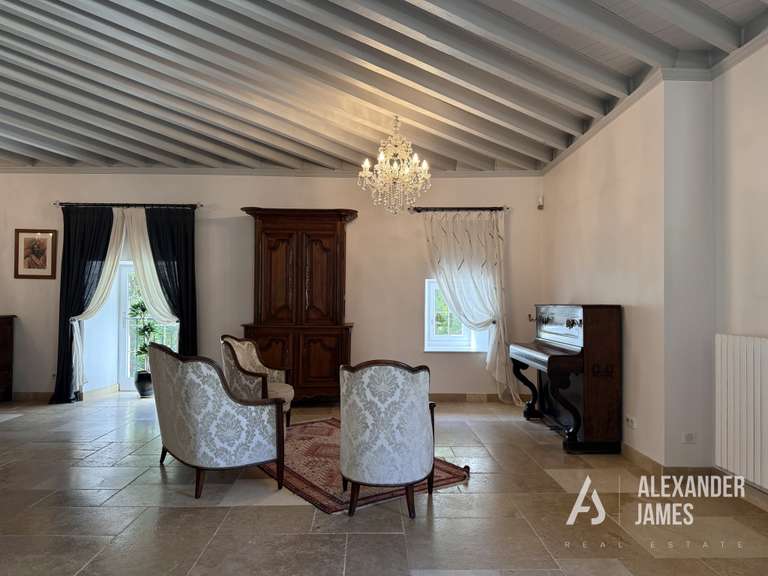 Maison Marmande - 5 chambres - 589m²