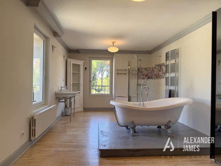 Maison Marmande - 5 chambres - 589m²