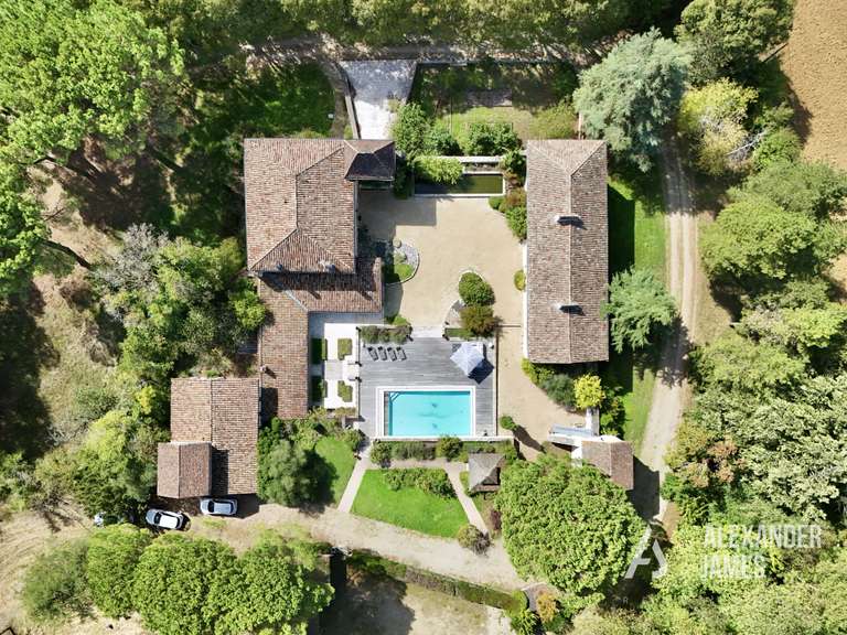 Maison Marmande - 5 chambres - 589m²