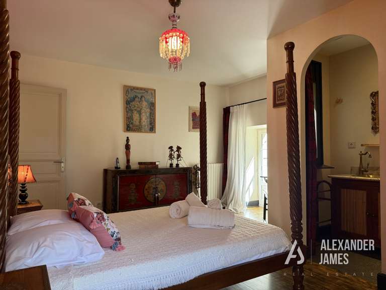 Maison Marmande - 5 chambres - 589m²