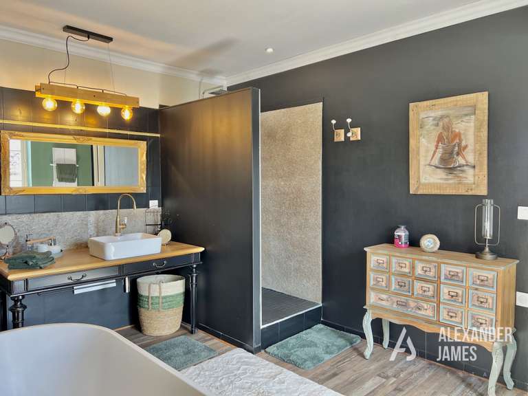 Maison Marmande - 6 chambres - 308m²