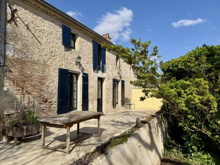 Maison Marmande - 9 chambres - 660m²