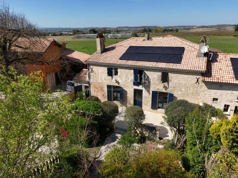 Maison Marmande - 9 chambres - 660m²