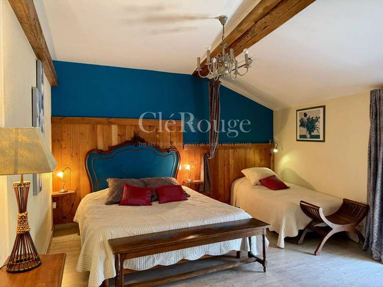 Maison Marmande - 9 chambres - 660m²