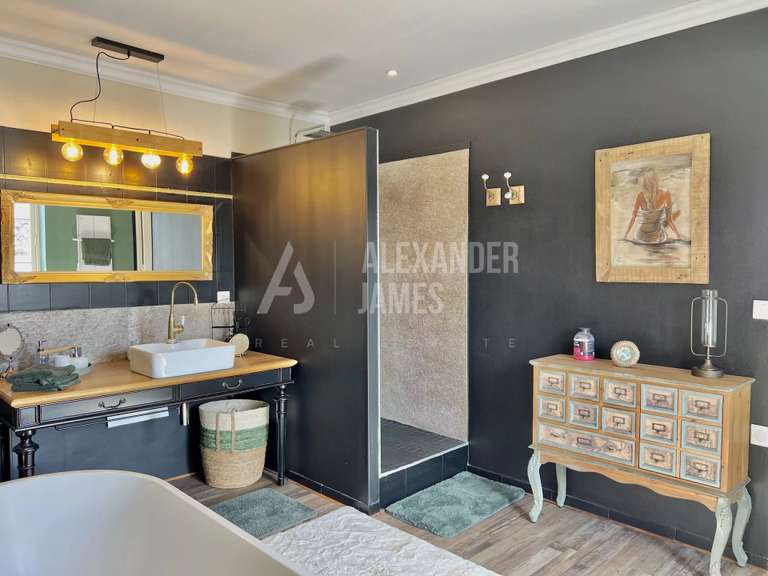 Propriété Marmande - 6 chambres - 308m²