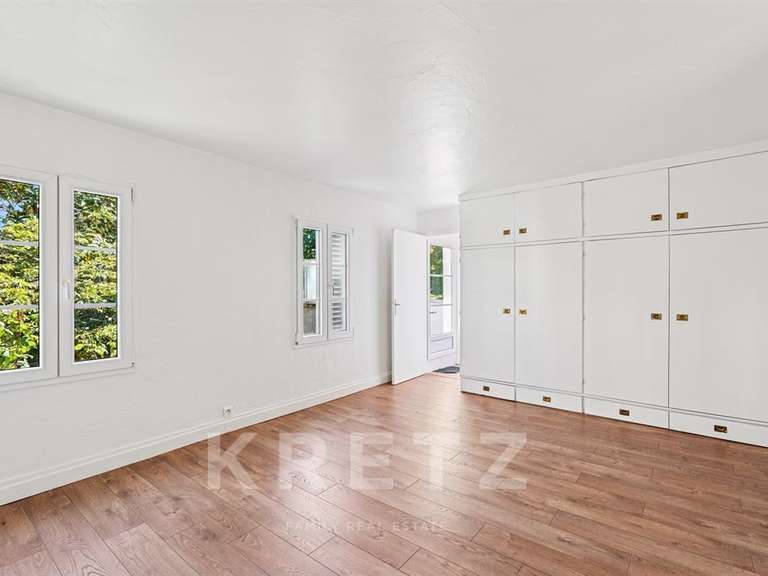 Maison Marnes-la-Coquette - 3 chambres - 140m²