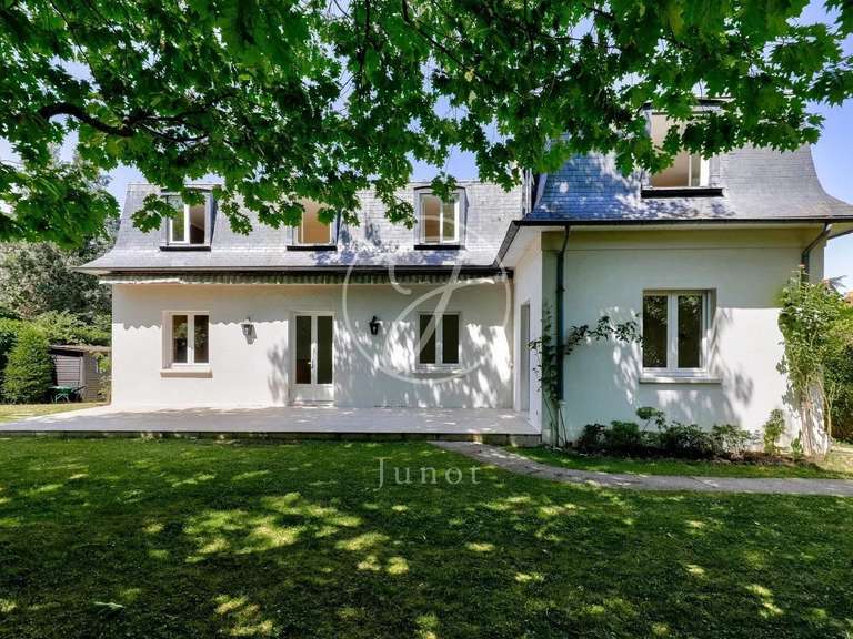 House Marnes-la-Coquette - 5 bedrooms - 274m²