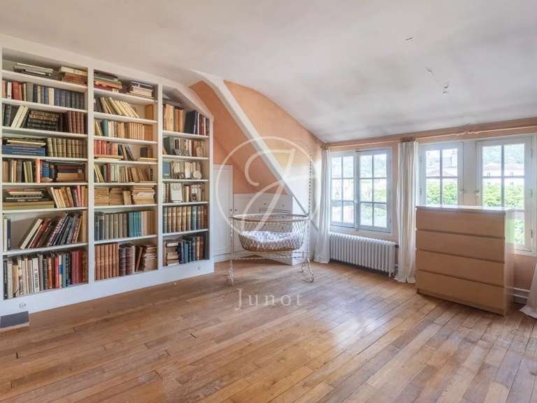 House Marnes-la-Coquette - 6 bedrooms - 347m²