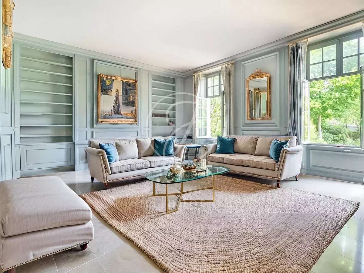 House Marnes-la-Coquette