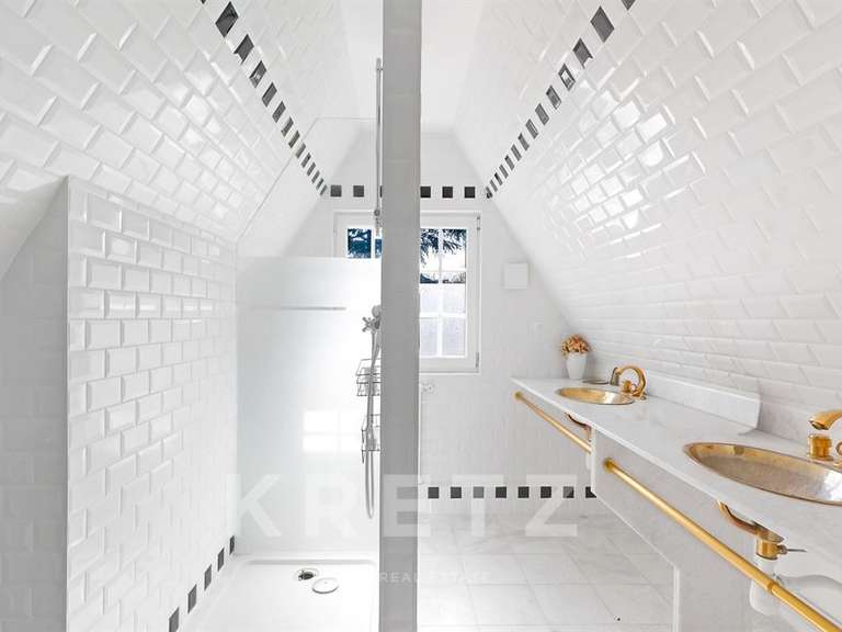 Maison Marnes-la-Coquette - 6 chambres - 330m²