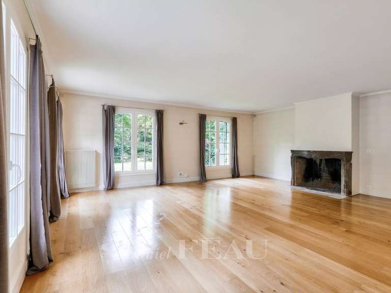 Maison Marnes-la-Coquette - 4 chambres - 250m²