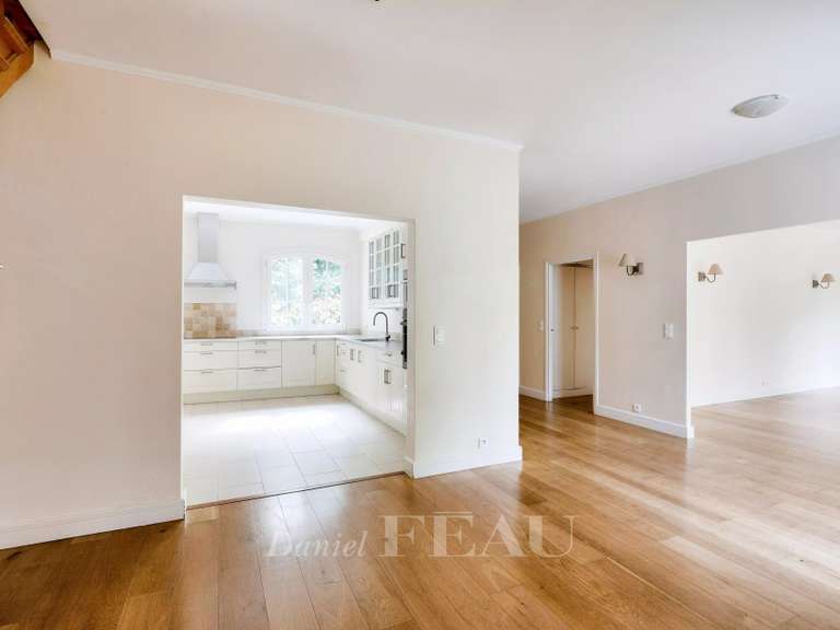 Maison Marnes-la-Coquette - 4 chambres - 250m²