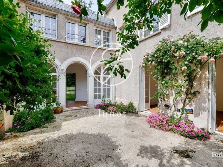 Maison Marnes-la-Coquette - 3 chambres - 140m²