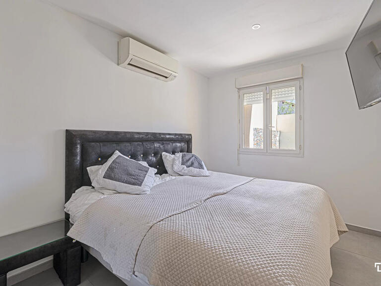 Maison Marseille 10e - 6 chambres - 354m²