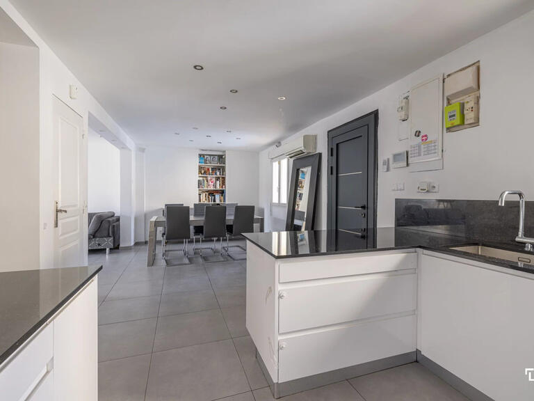 Maison Marseille 10e - 6 chambres - 354m²