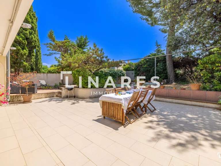 Maison Marseille 10e - 4 chambres - 126m²