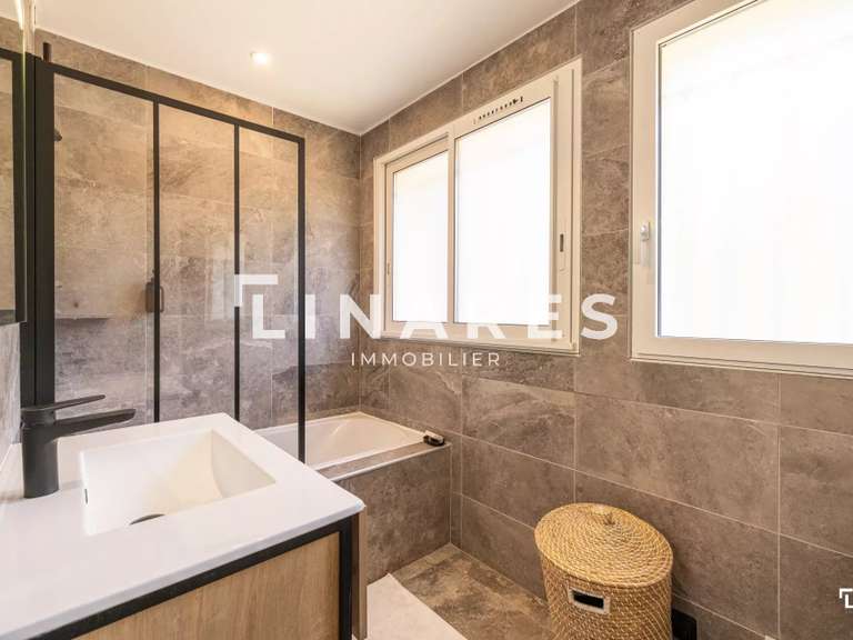 Maison Marseille 10e - 4 chambres - 126m²