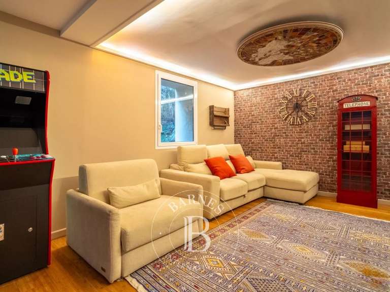 Maison Marseille 10e - 6 chambres - 260m²