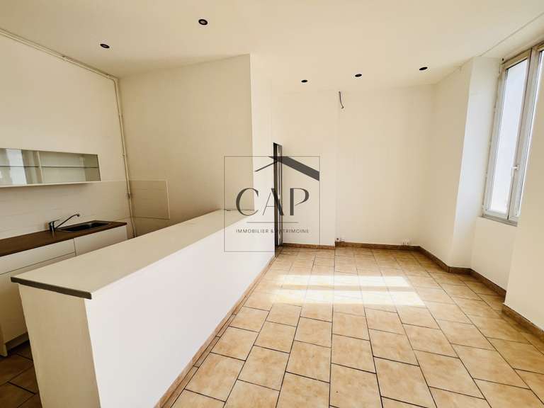 Maison Marseille 10e - 6 chambres - 280m²