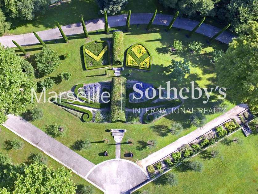 Castle Marseille 11e