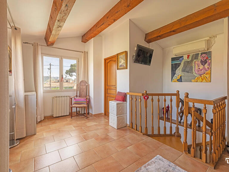 House Marseille 11e - 3 bedrooms - 109m²
