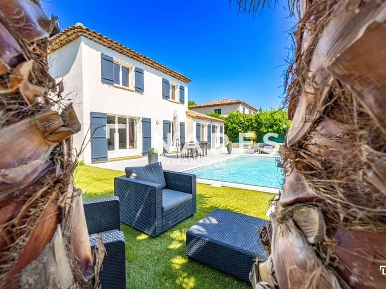 House Marseille 11e - 4 bedrooms - 125m²