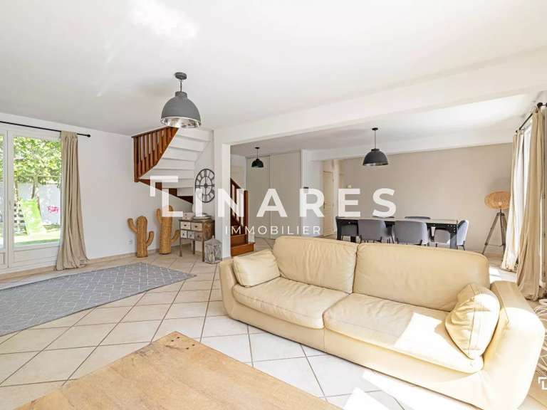 House Marseille 11e - 4 bedrooms - 125m²