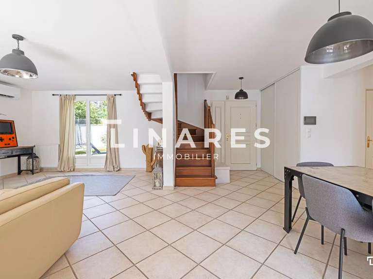 House Marseille 11e - 4 bedrooms - 125m²