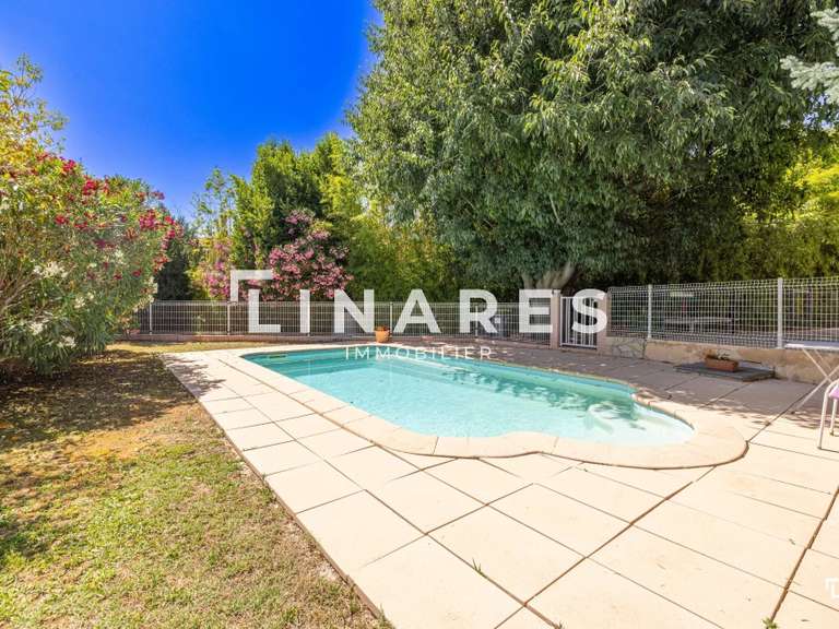 House Marseille 11e - 6 bedrooms - 230m²
