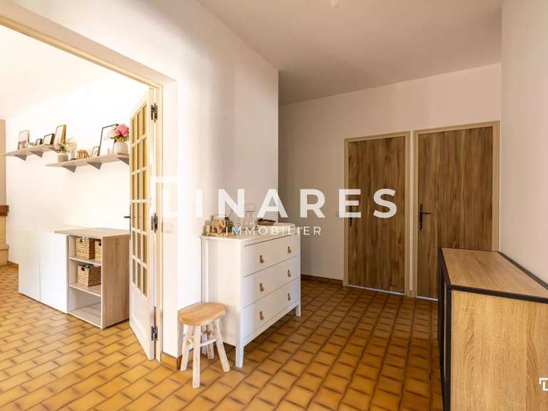 House Marseille 11e - 6 bedrooms - 230m²