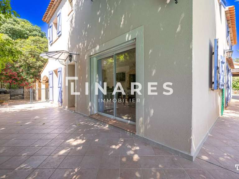 Maison Marseille 11e - 4 chambres - 130m²