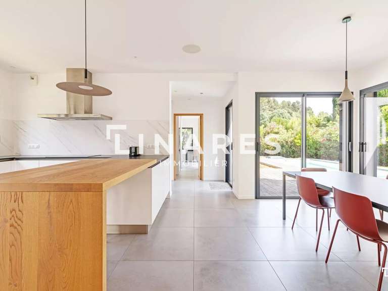 Maison Marseille 11e - 5 chambres - 222m²