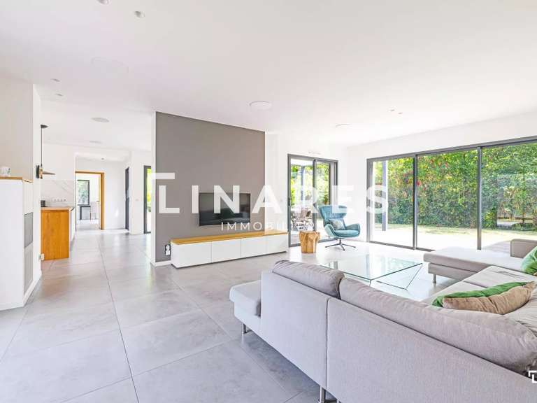 Maison Marseille 11e - 5 chambres - 222m²