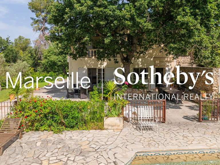 House Marseille 11e - 5 bedrooms - 400m²