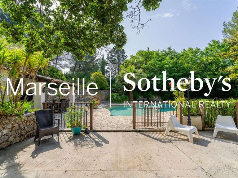 Maison Marseille 11e - 5 chambres - 400m²