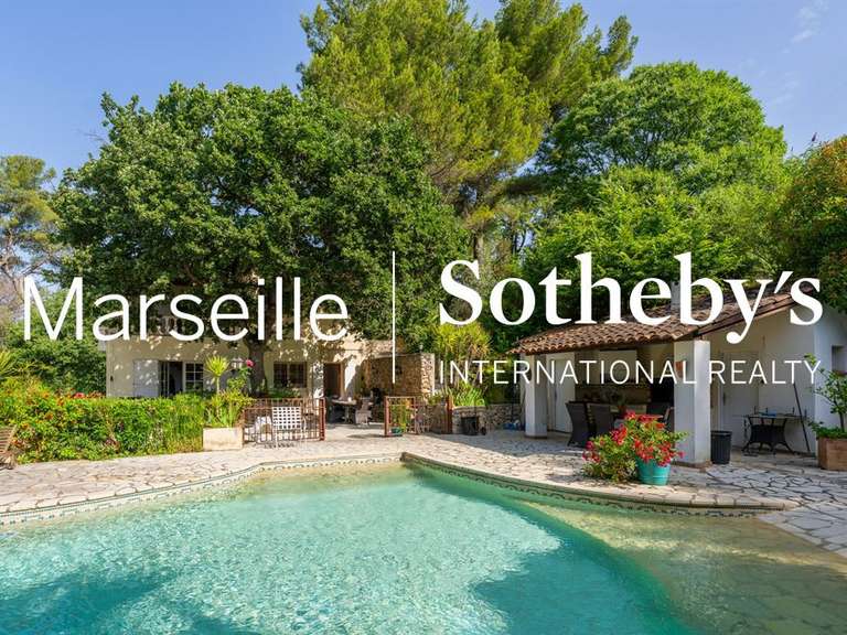 Maison Marseille 11e - 5 chambres - 400m²