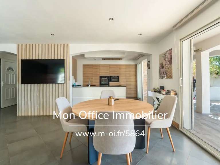 House Marseille 11e - 3 bedrooms - 115m²