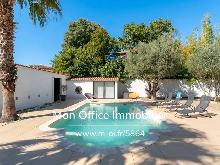 House Marseille 11e - 3 bedrooms - 115m²