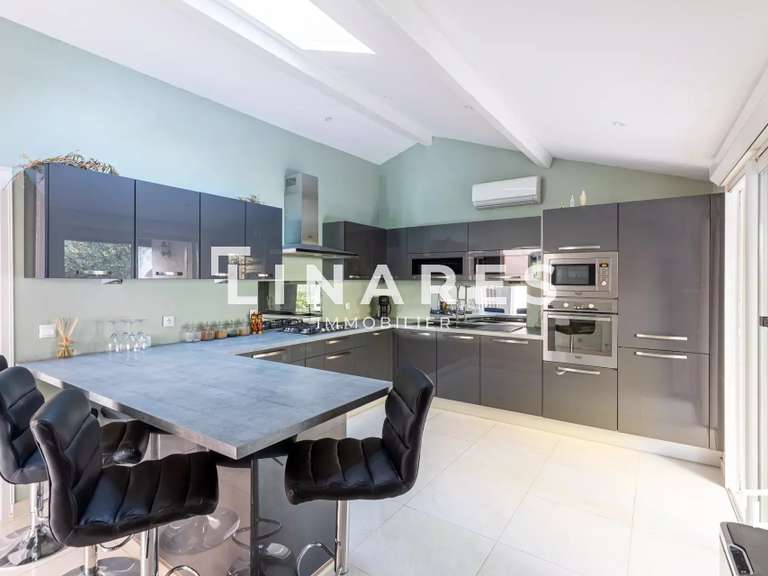 House Marseille 11e - 3 bedrooms - 130m²